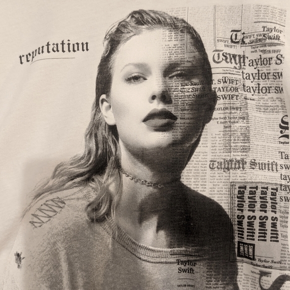 TAYLOR SWIFT REPUTATION T-SHIRT - Picture 2 of 5